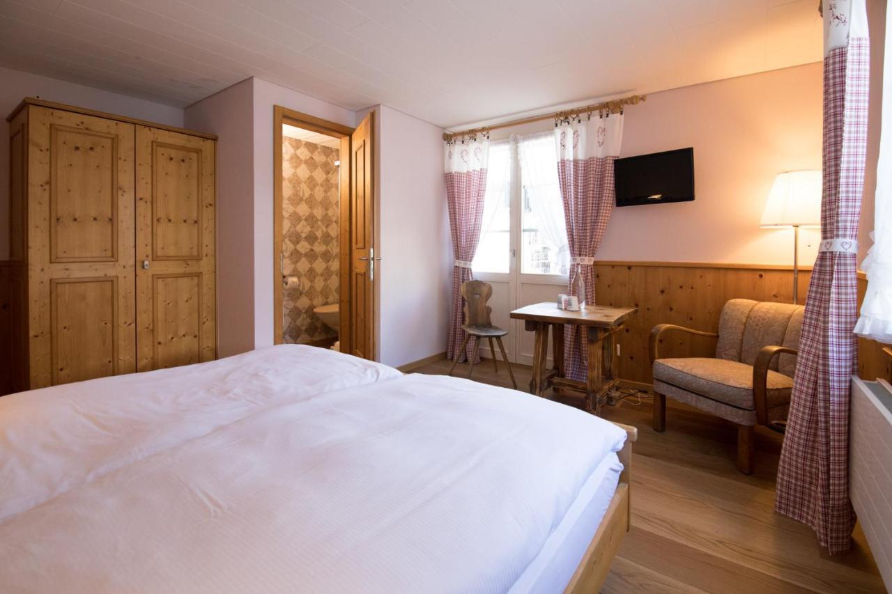 Hotel Bergidyll Andermatt Bagian luar foto