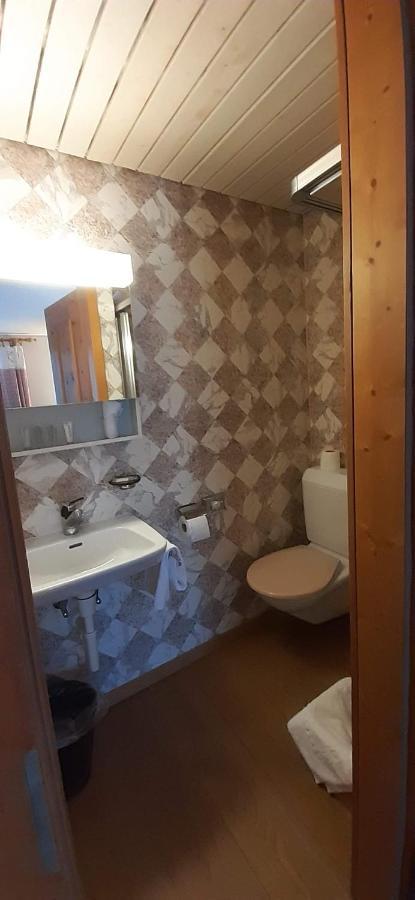 Hotel Bergidyll Andermatt Bagian luar foto