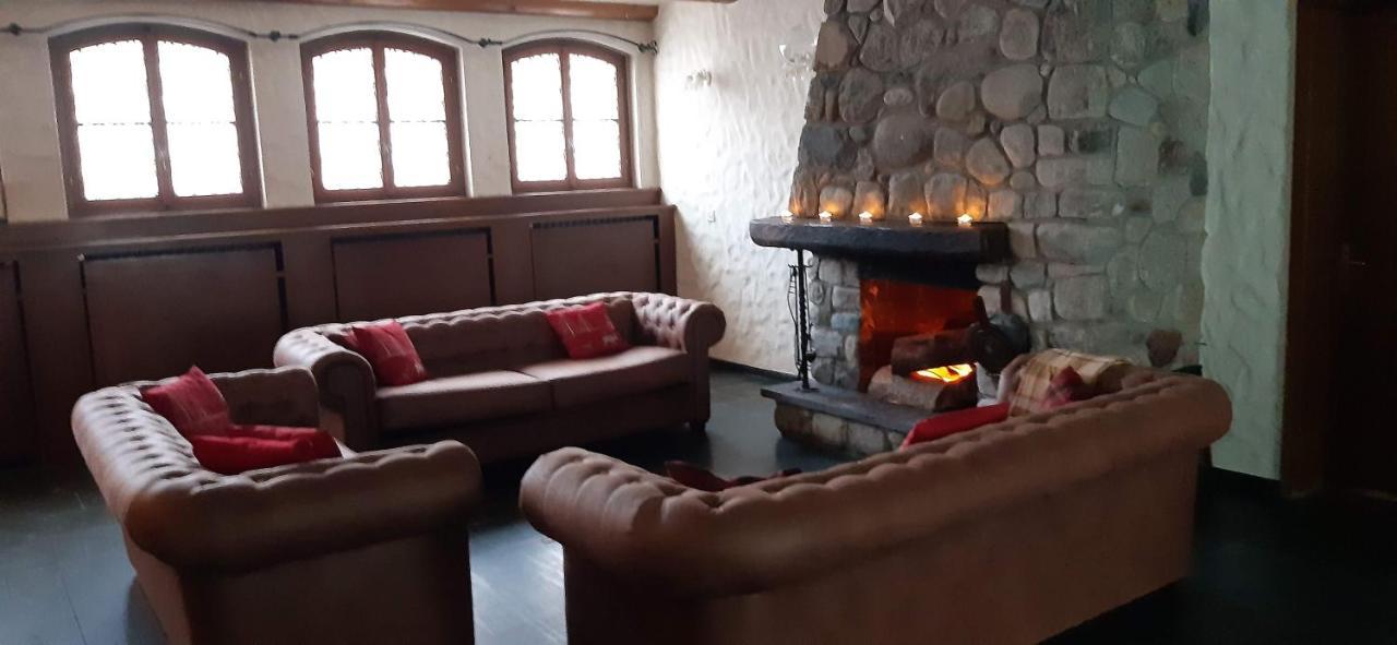 Hotel Bergidyll Andermatt Bagian luar foto
