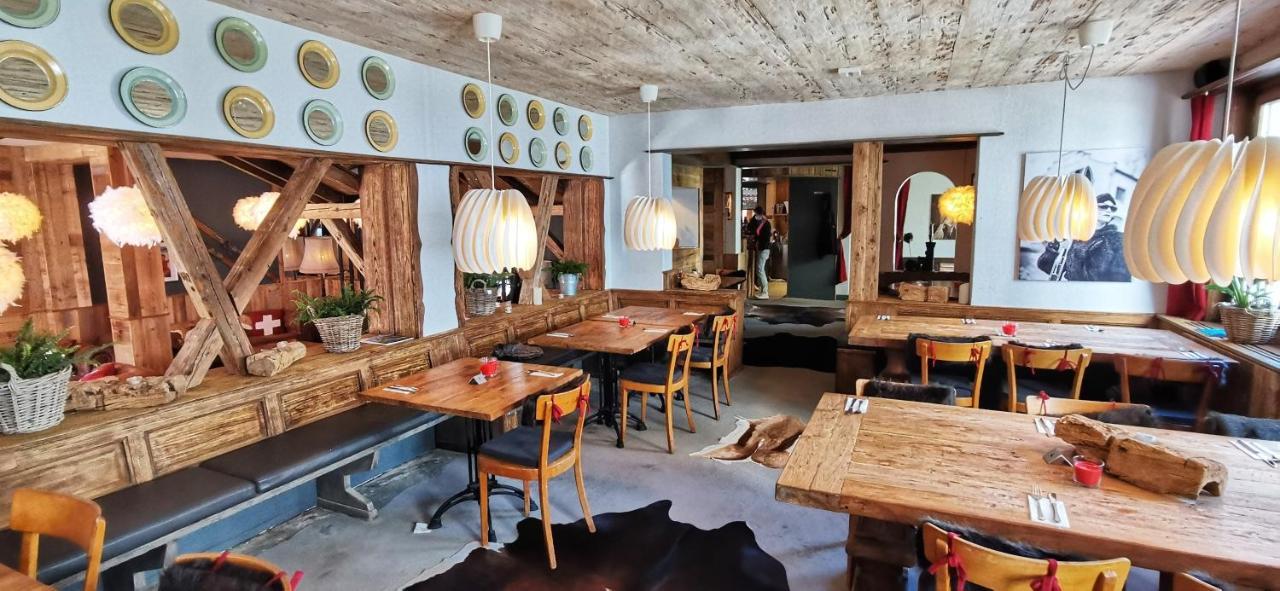 Hotel Bergidyll Andermatt Bagian luar foto