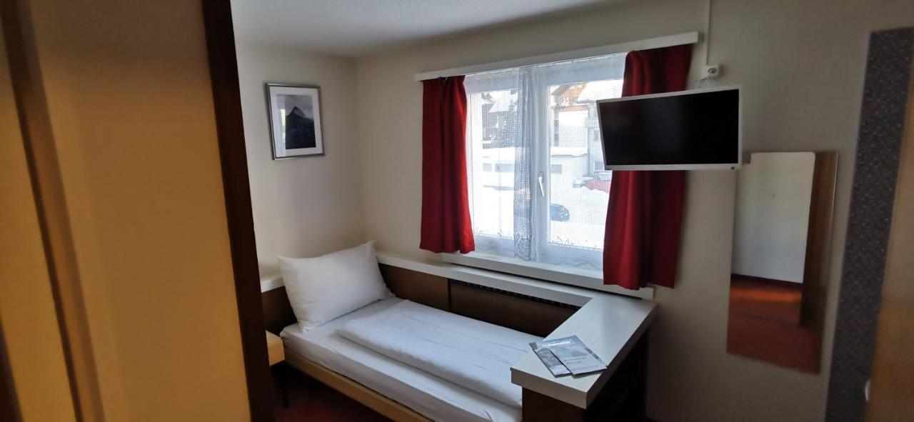 Hotel Bergidyll Andermatt Bagian luar foto