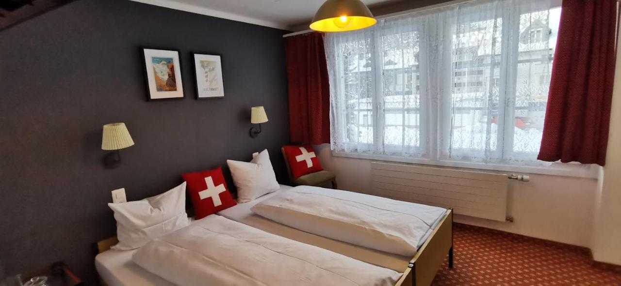 Hotel Bergidyll Andermatt Bagian luar foto